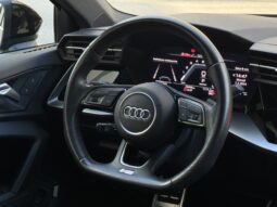 Audi S3 Sportback TFSI 310CV Black Edition pieno