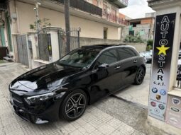 Mercedes Classe A 180d Premium AMG Night Edition pieno