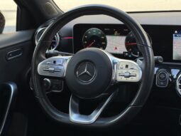 Mercedes Classe A 200d Premium AMG Night Edition pieno