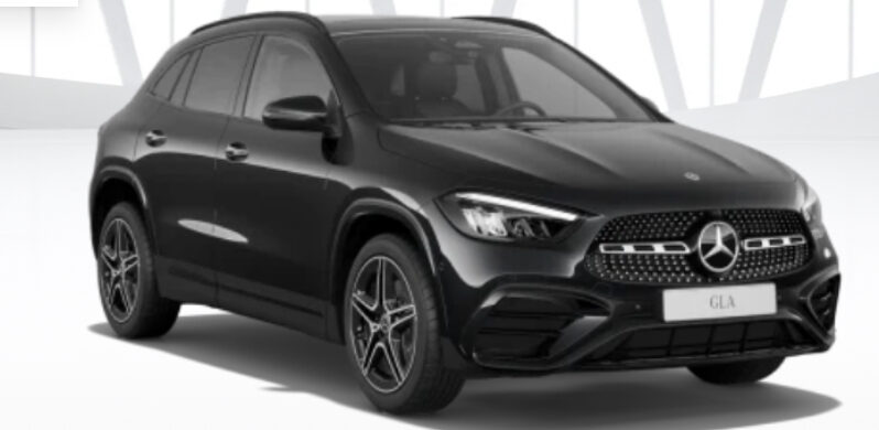 New Mercedes GLA 200d 150CV Premium AMG Night Edition pieno