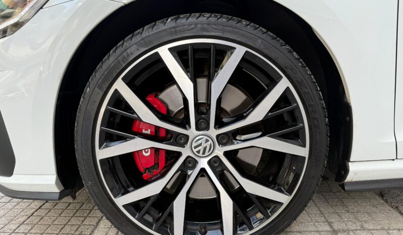 Volkswagen Golf 7.5 GTI 2.0 TSI pieno